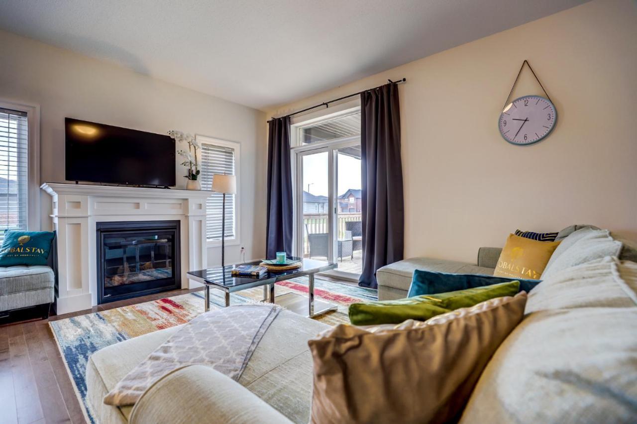 פורט אלגין Globalstay New Houses Near Huron Lake מראה חיצוני תמונה