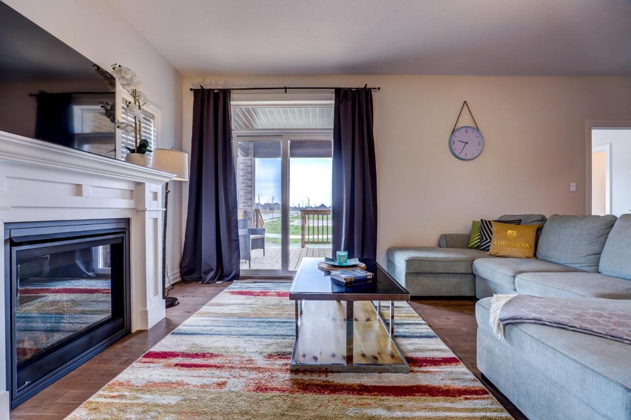 פורט אלגין Globalstay New Houses Near Huron Lake מראה חיצוני תמונה