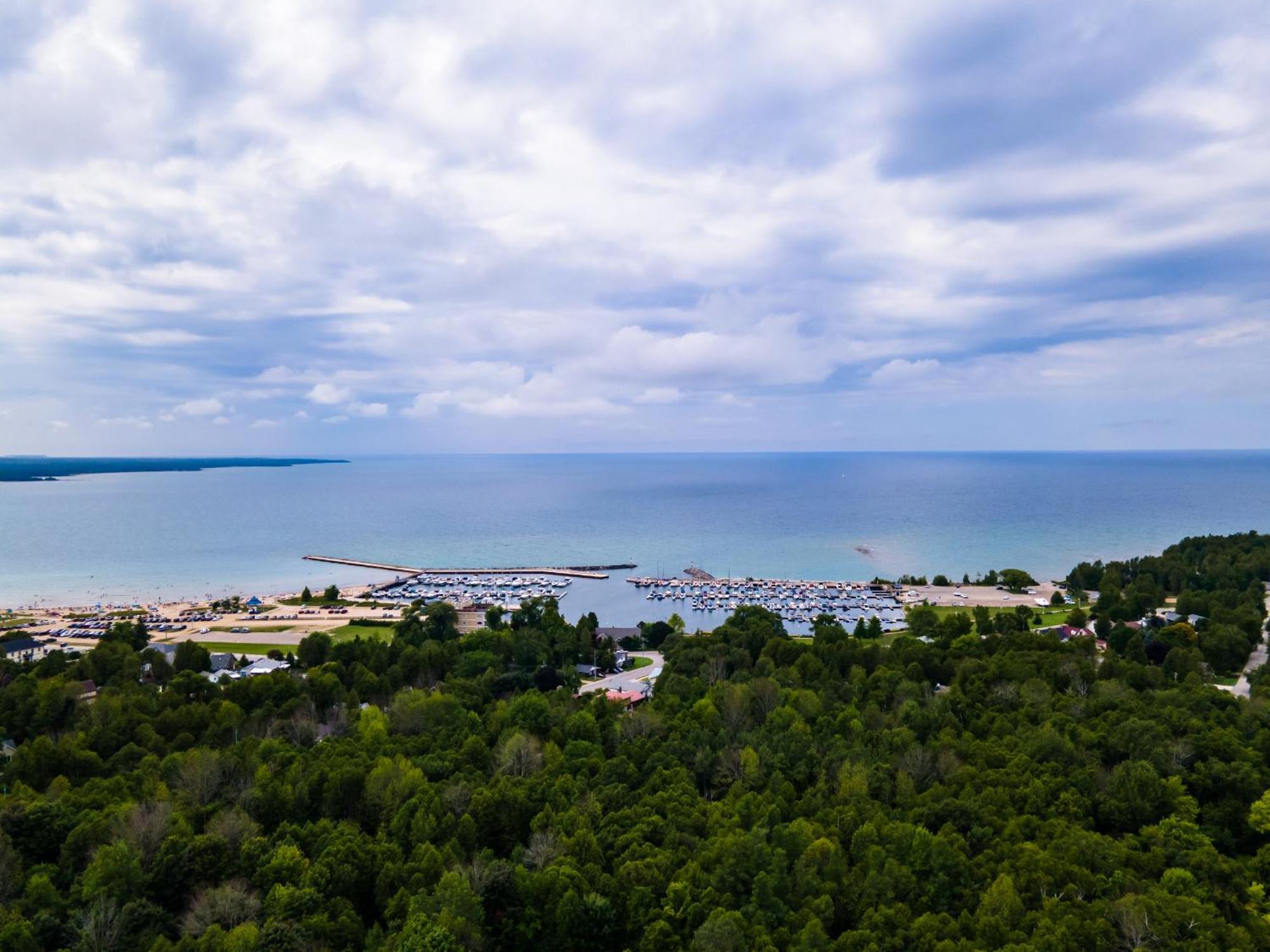 פורט אלגין Globalstay New Houses Near Huron Lake מראה חיצוני תמונה